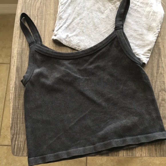 Elegant Black and Gray Women's Crop Tops - Picture 3 of 5